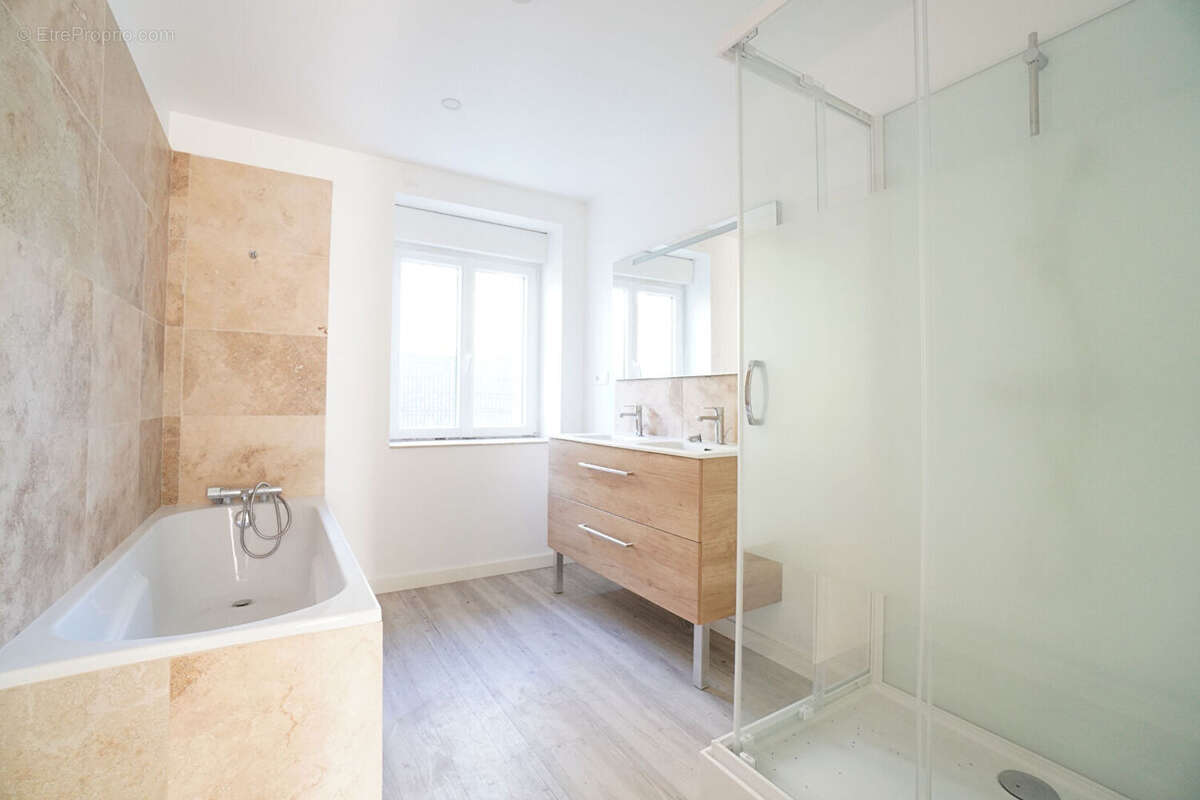 Maison Le Mans 6 pièce(s) 125 m2 - Hôpital - photo 5