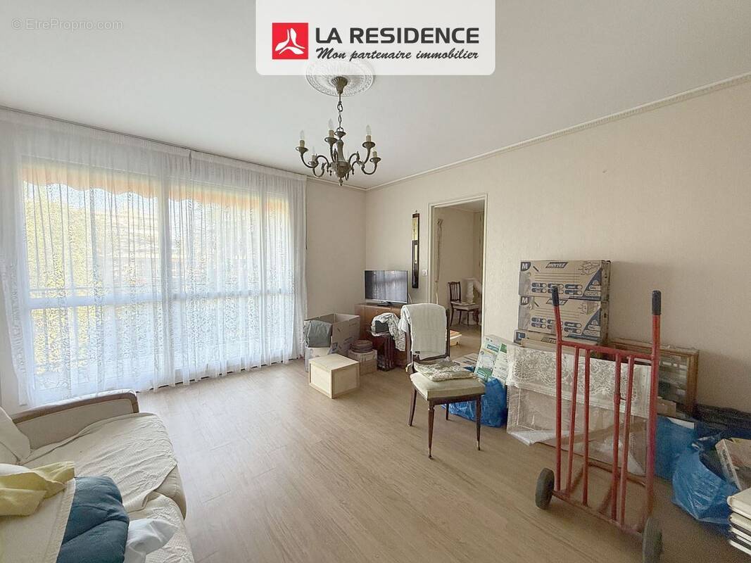 Appartement à VELIZY-VILLACOUBLAY
