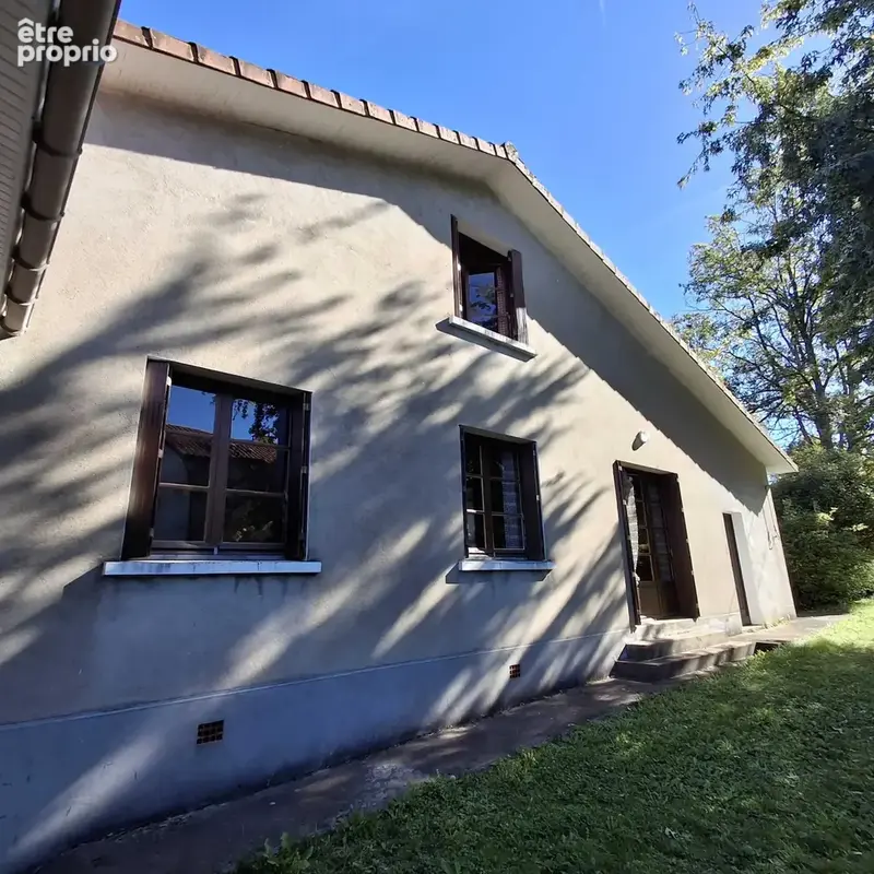 Maison 8 pièces 197 m² à vendre à Chasseneuil-Sur-Bonnieure (16260) - photo 2