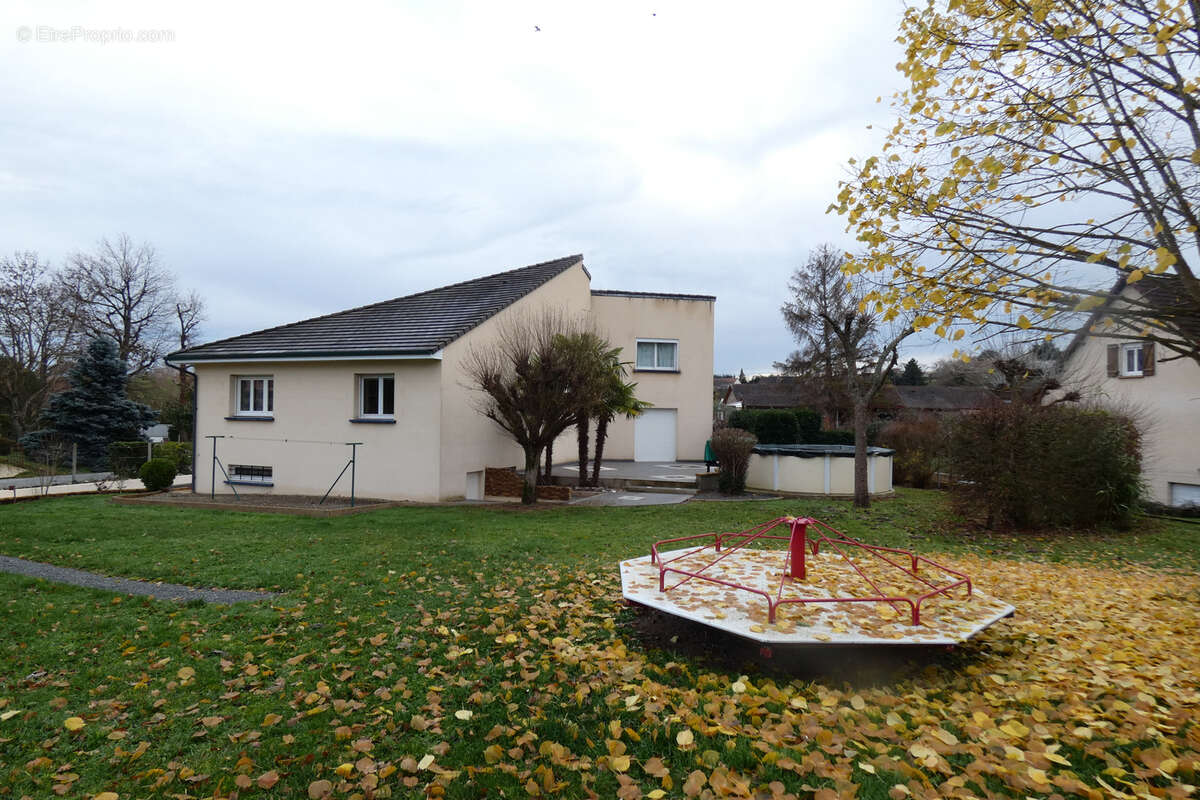 Maison à DOMERAT