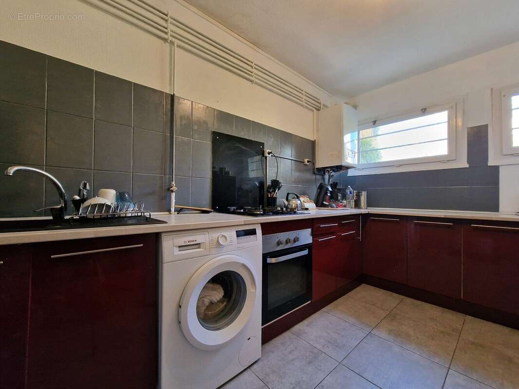 Appartement à L'ISLE-SUR-LA-SORGUE