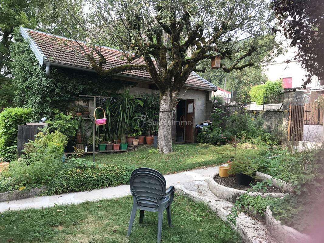 Maison de caractère de 250m2 - 9 pièces- Charme, histoire et fort potentiel touristique - photo 14