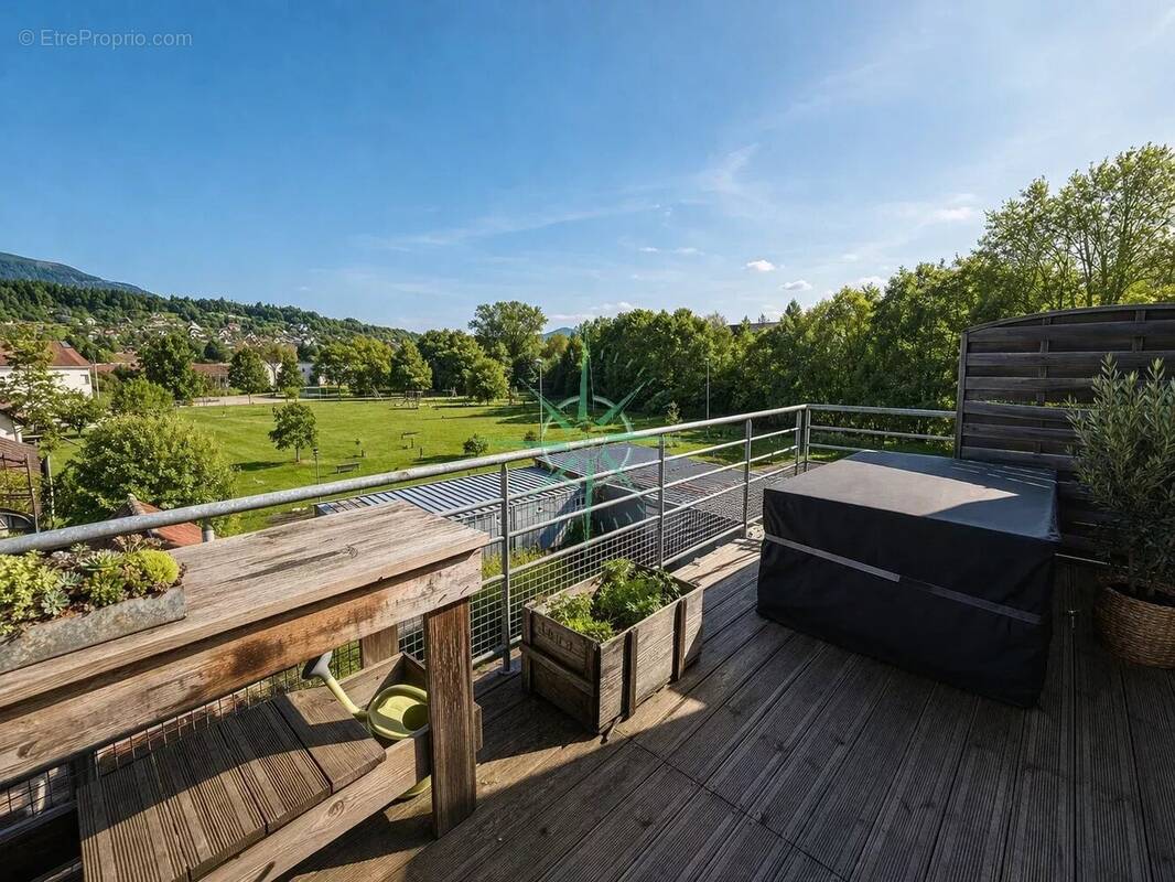 Appartement à VILLE