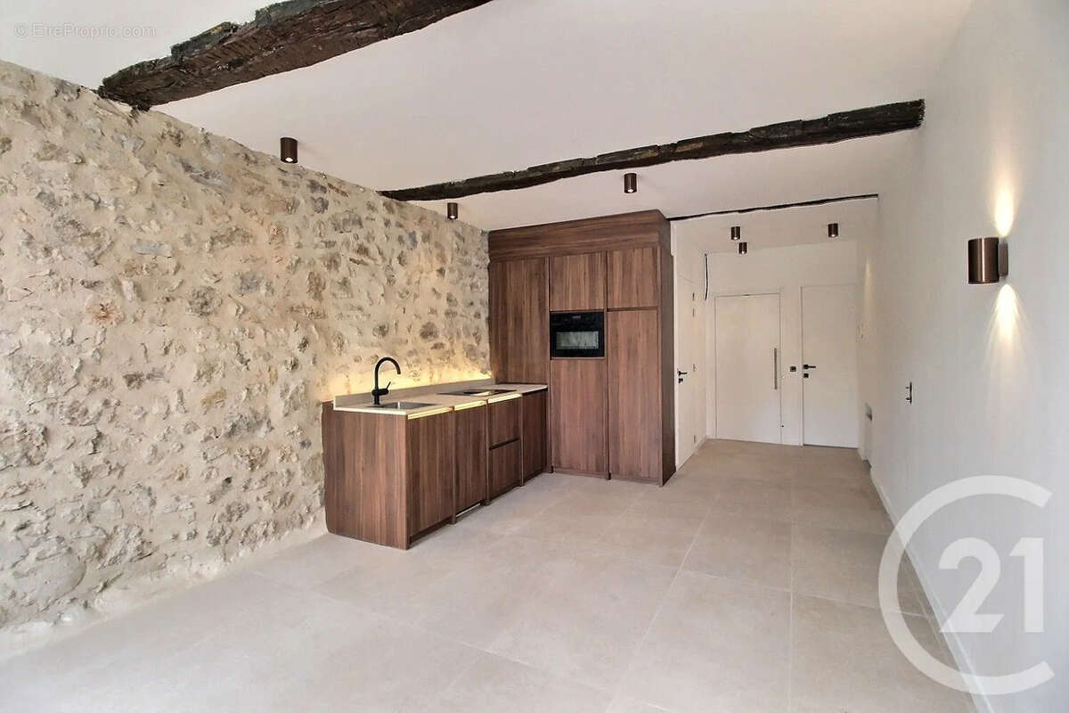 Appartement à VALBONNE