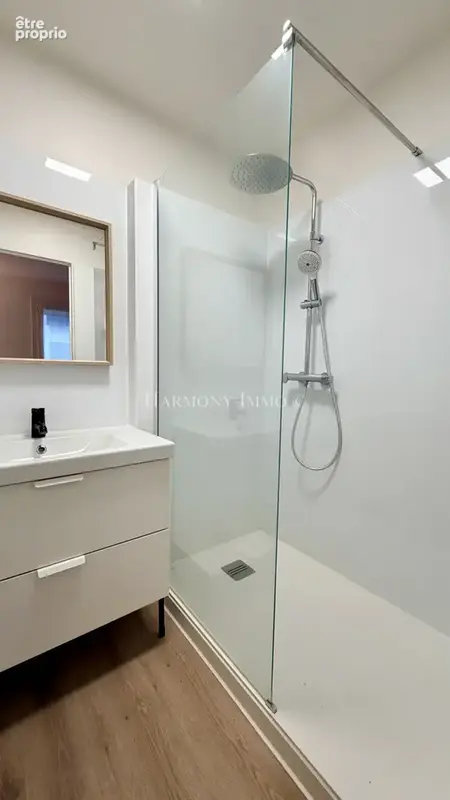 Appartement T2 de 55.43m2 en bon état, proche commerces. - photo 8