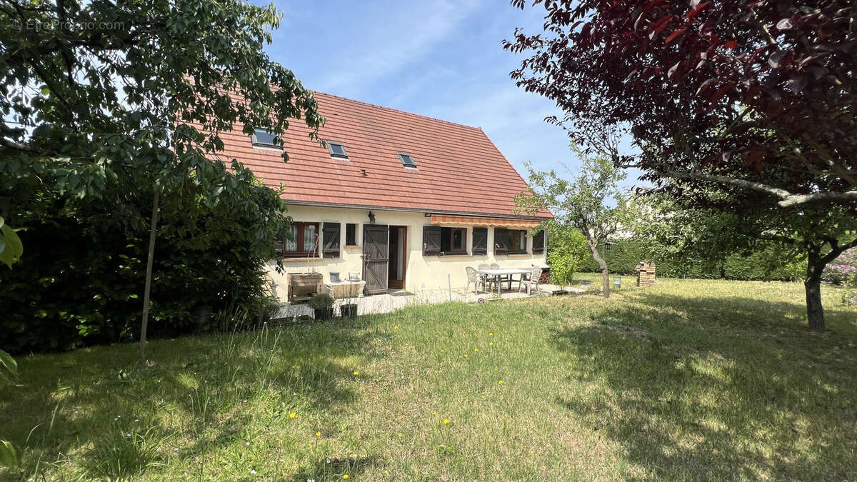 Maison à LA FERTE-ALAIS