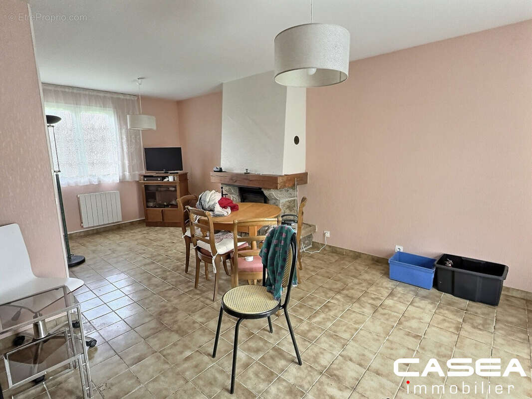 Maison à TREFFIAGAT