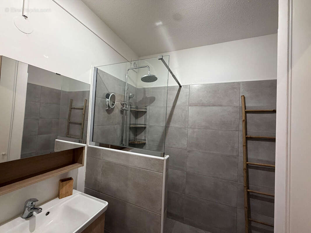 Appartement à SAINT-DENIS