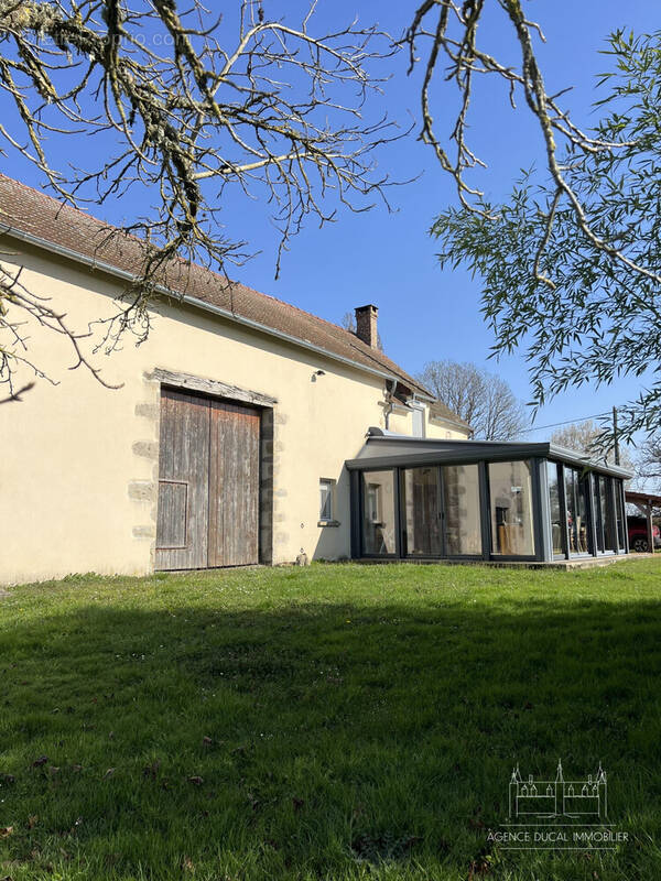 Maison à CRUX-LA-VILLE