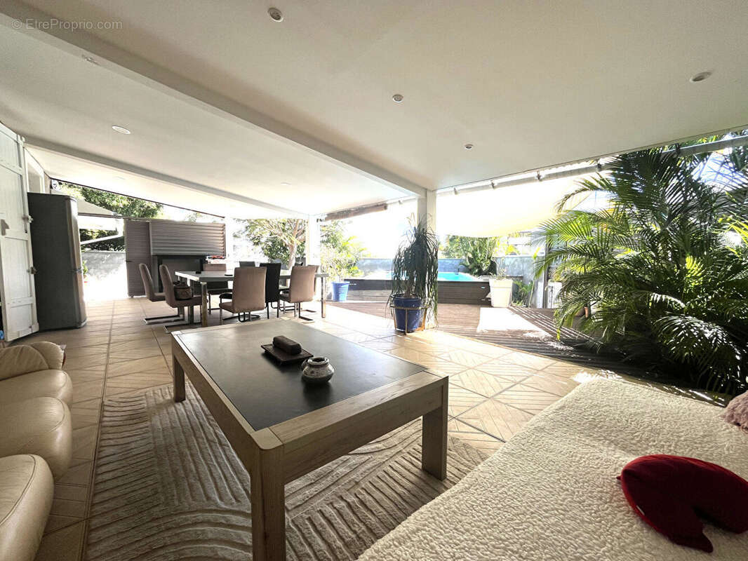 Maison à SAINT-DENIS