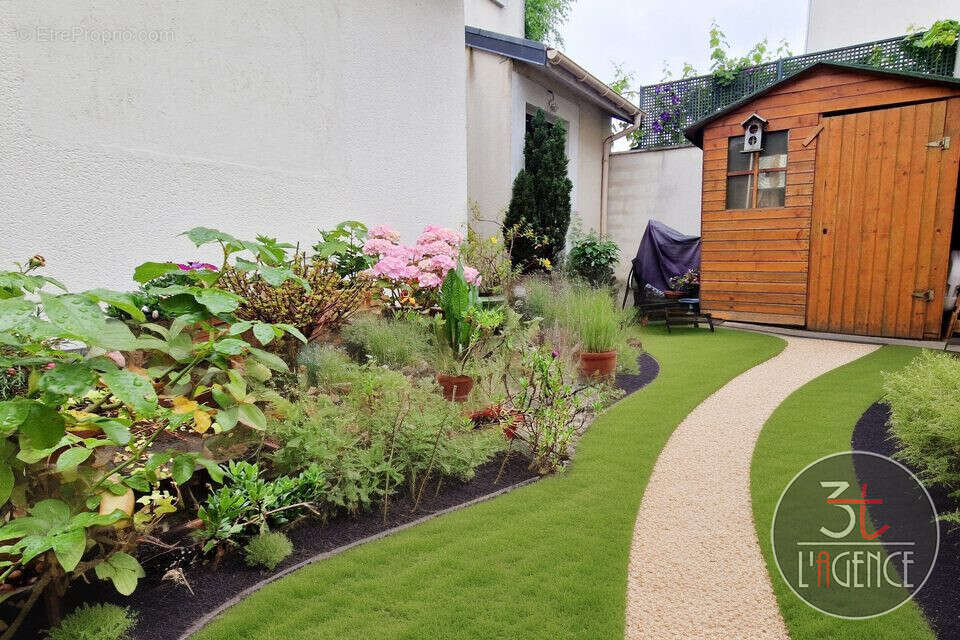 PROJECTION EXTERIEUR 2 - Maison à FONTENAY-SOUS-BOIS