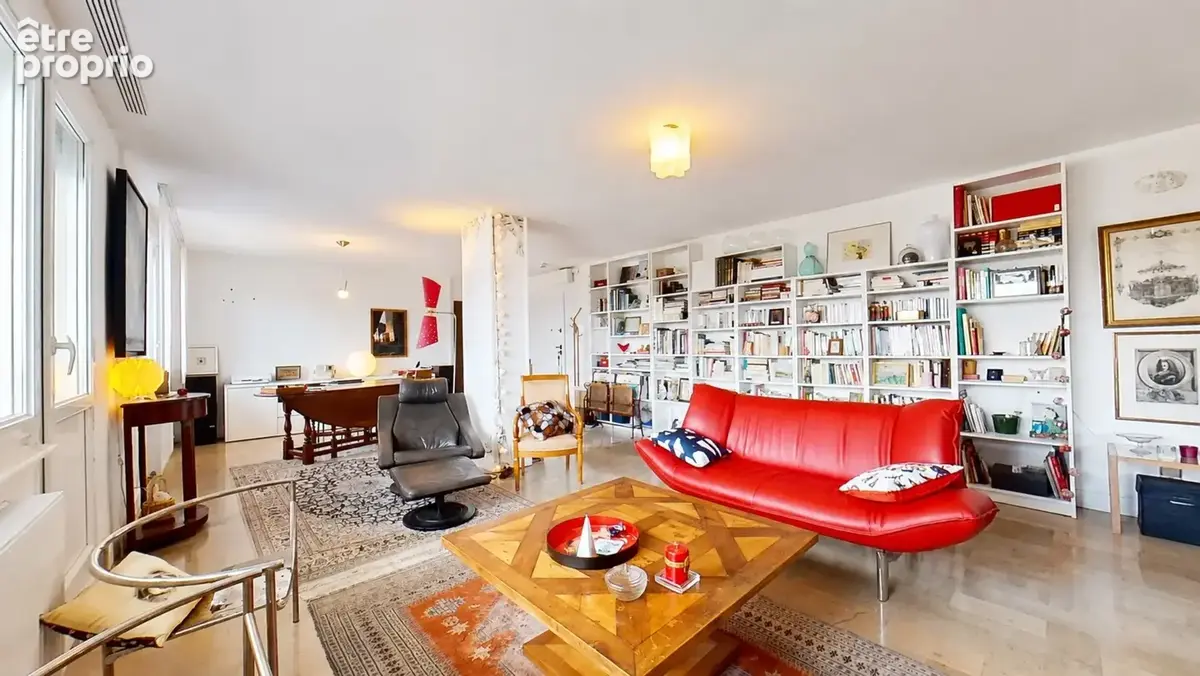 Appartement à vendre 4 pièces hyper centre de NANCY (54) - Visite virtuelle sur demande - photo 2