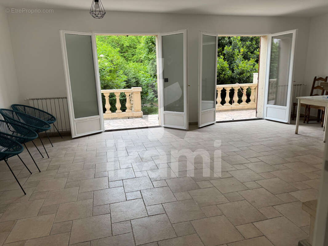 Maison à AULNAY-SOUS-BOIS