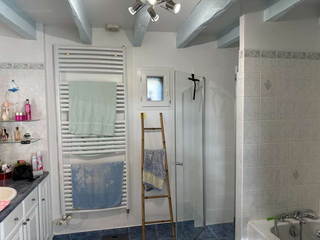 Maison à CHASSIGNOLLES