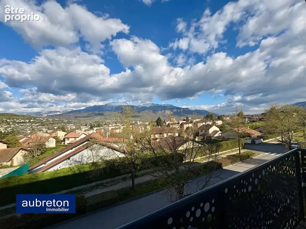 Maison 6 pièces 136 m² à vendre à Voiron (38500) - photo 2