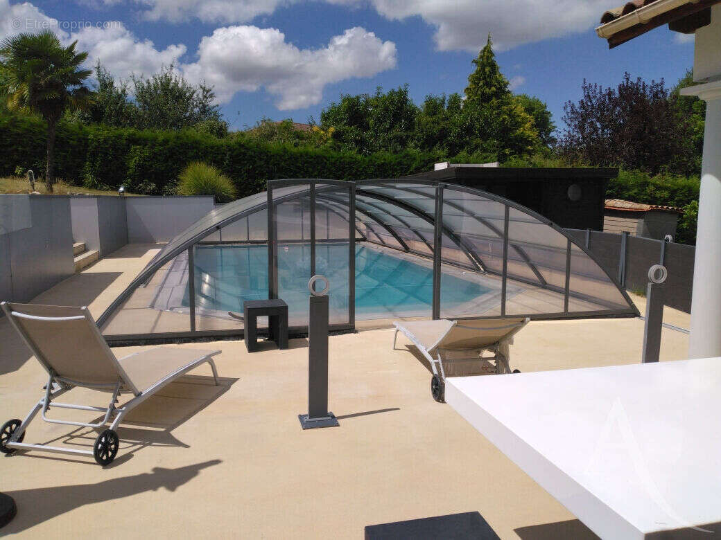 Maison d'architecte Eclose Badinieres 6 pièce(s) 182 m2 - photo 2