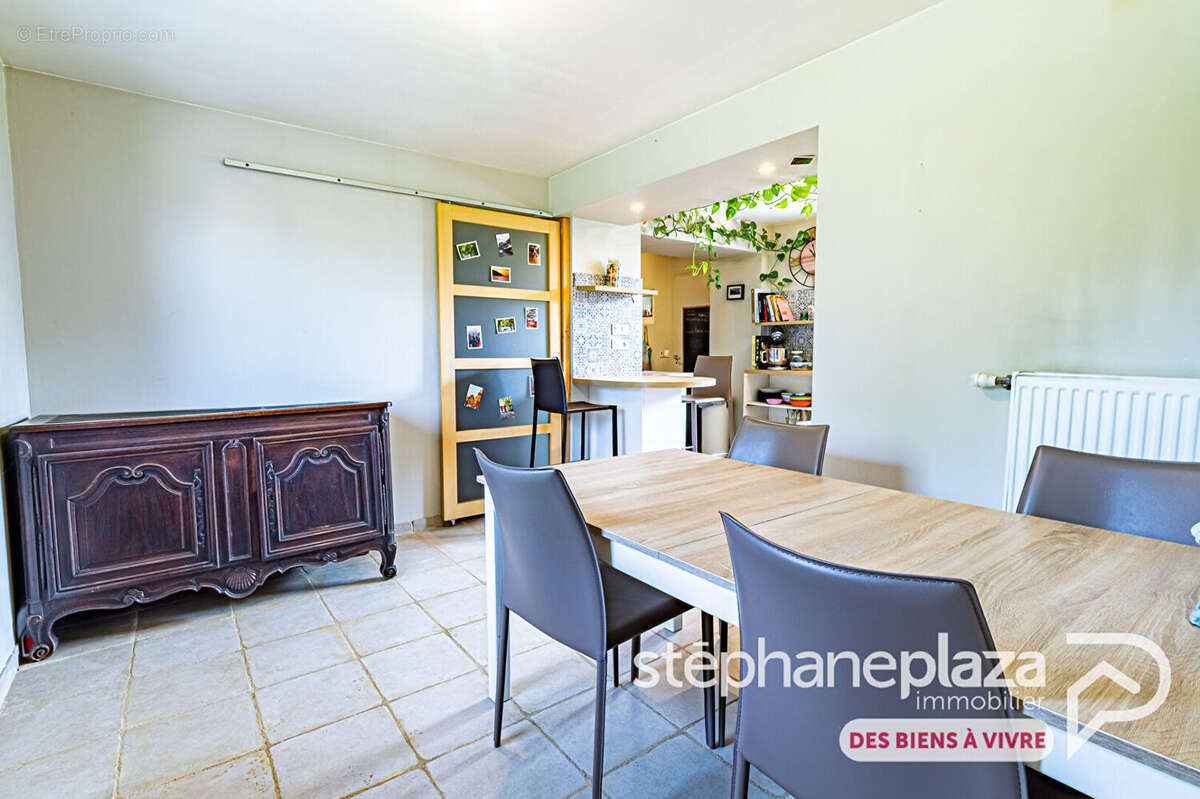 Maison à CHATILLON-SUR-CHALARONNE