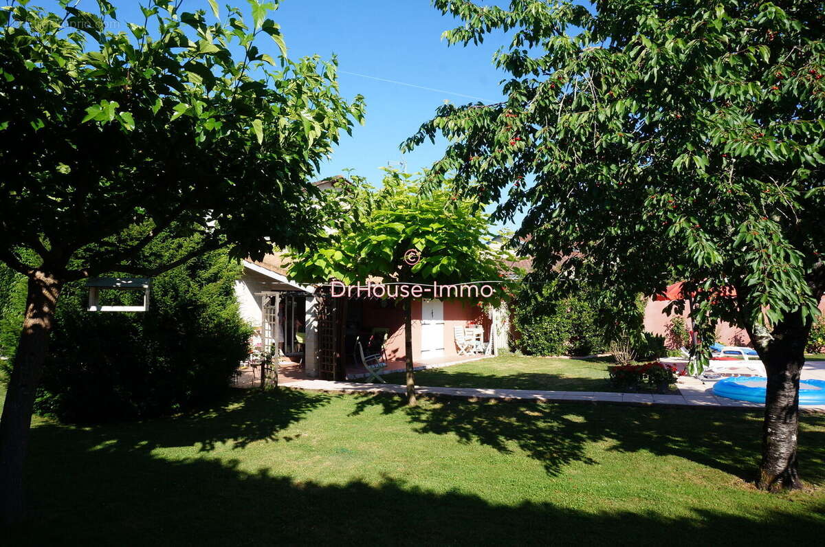 Maison à RAZAC-SUR-L&#039;ISLE