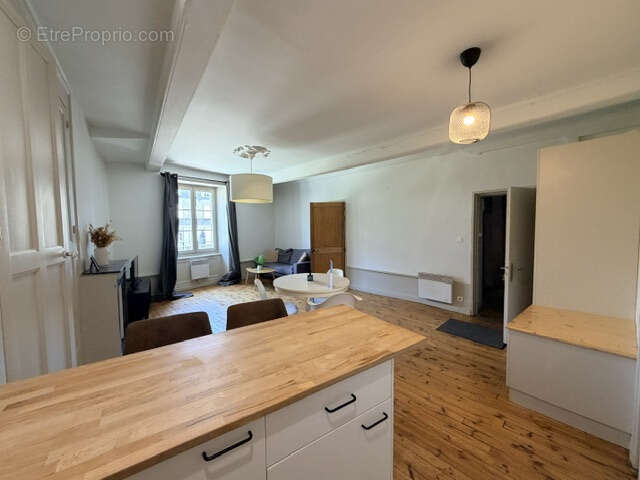 Clermont Ferrand ballainvilliers, T2 bis de 56.23,m2 , loué en airbnb, rapport de 10% actuel, vendu vide de lo - photo 4