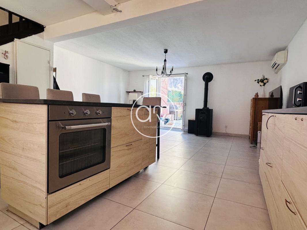 Maison à HYERES
