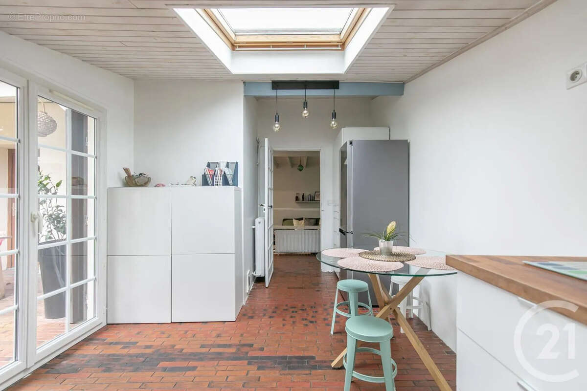 Maison à SAINT-MAUR-DES-FOSSES