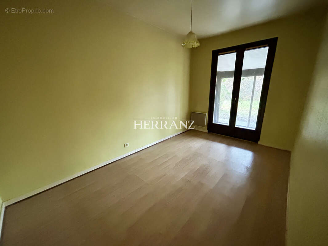 Maison à SAINT-DENIS-DE-PILE