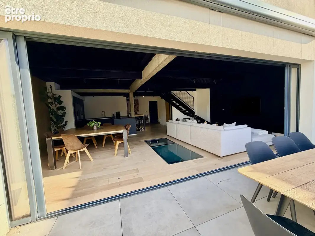 EXCLUSIVITÉ  Maison Loft 148 m2 avec Piscine Chauffée, Jacuzzi & Garage Double   Secteur Prisé - photo 2