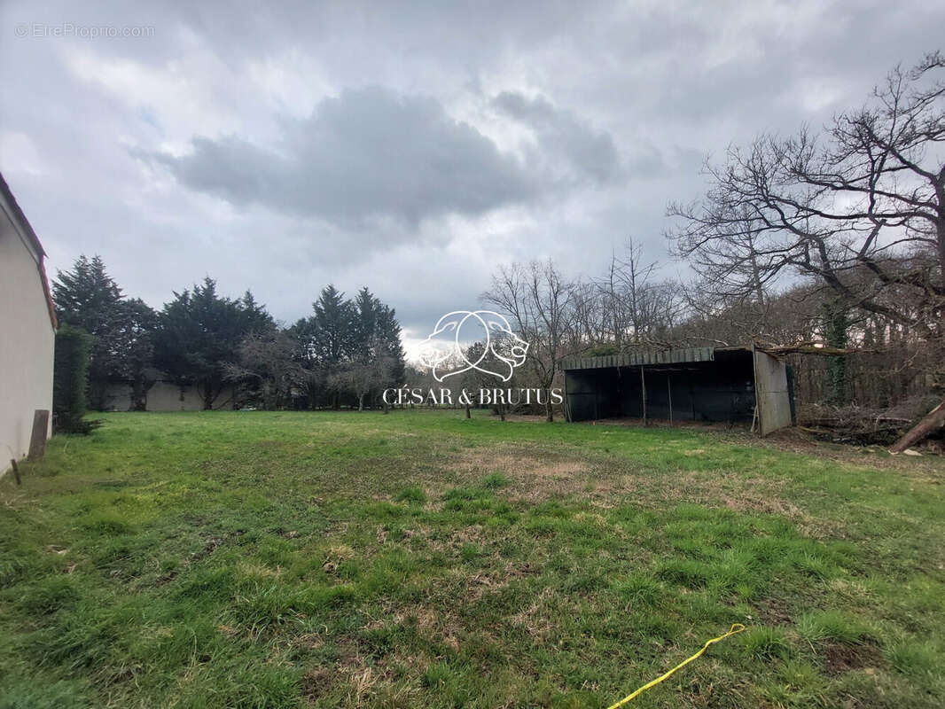 Terrain à MARCY-L&#039;ETOILE