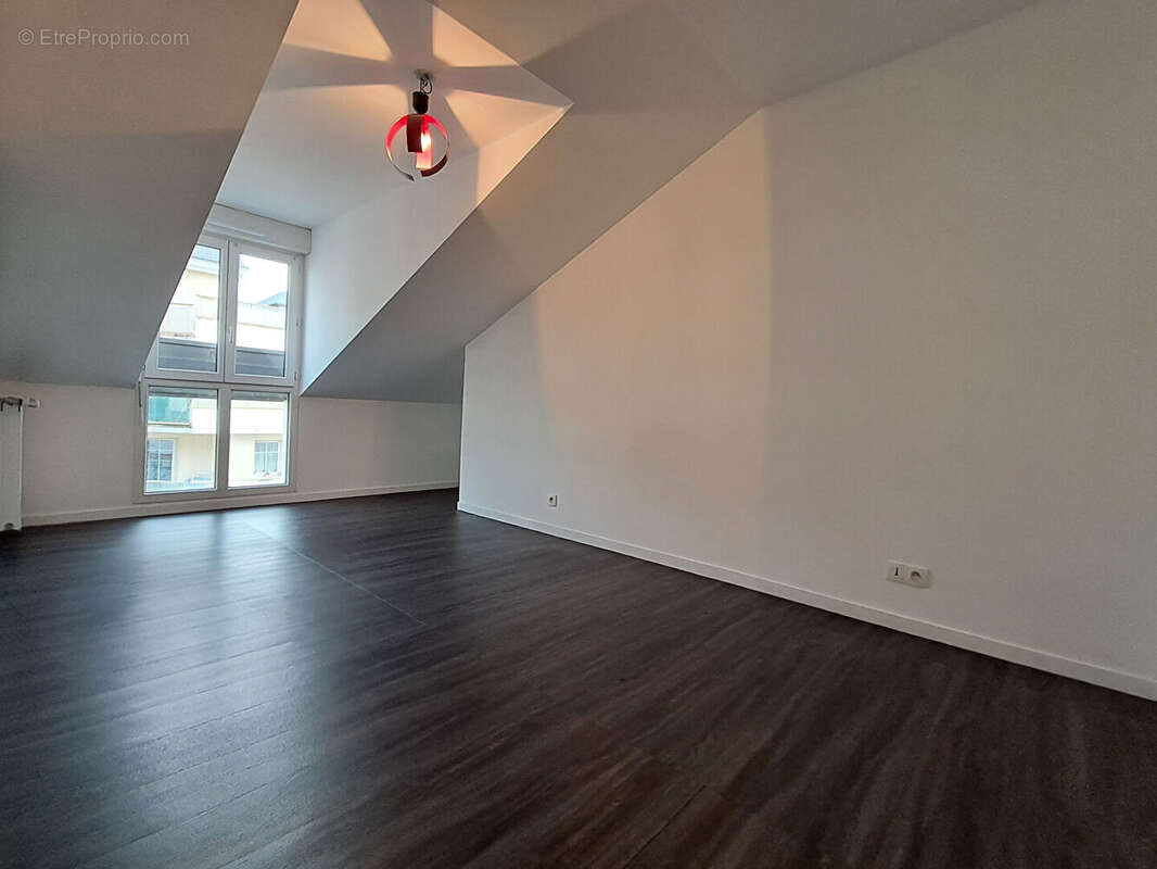Appartement 70m² à vaujours - photo 5
