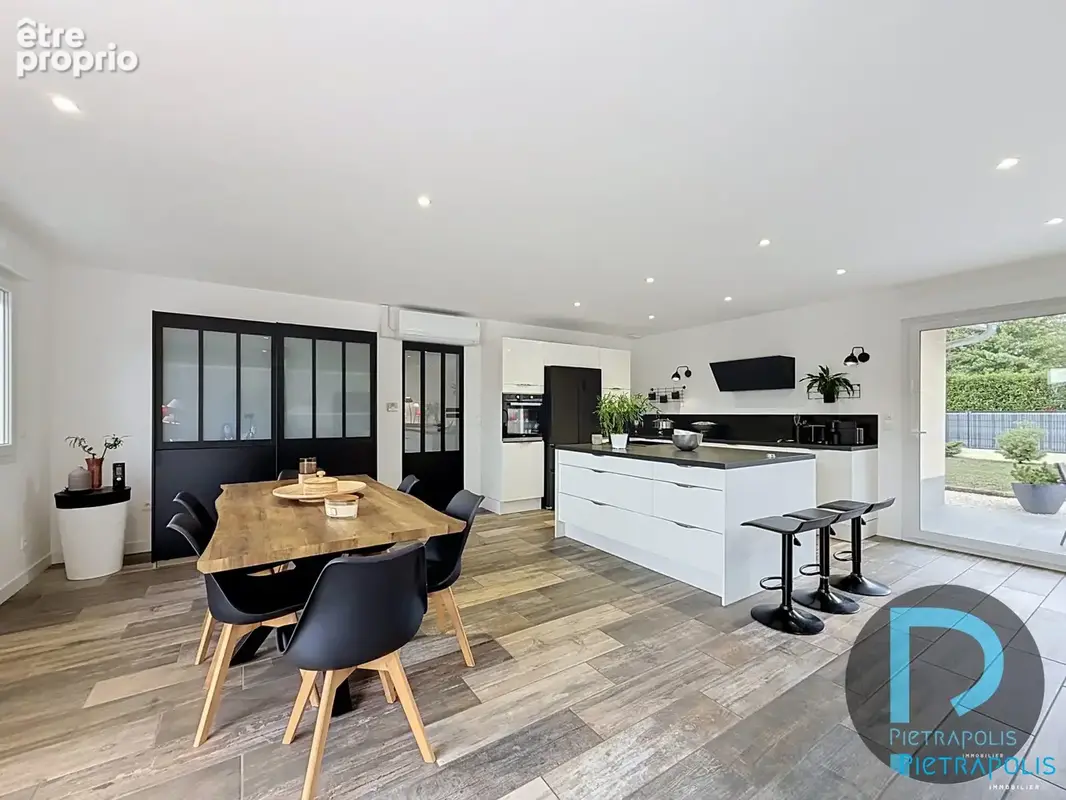 Maison 4 pièces 95 m² à vendre à Vonnas (01540) - photo 7