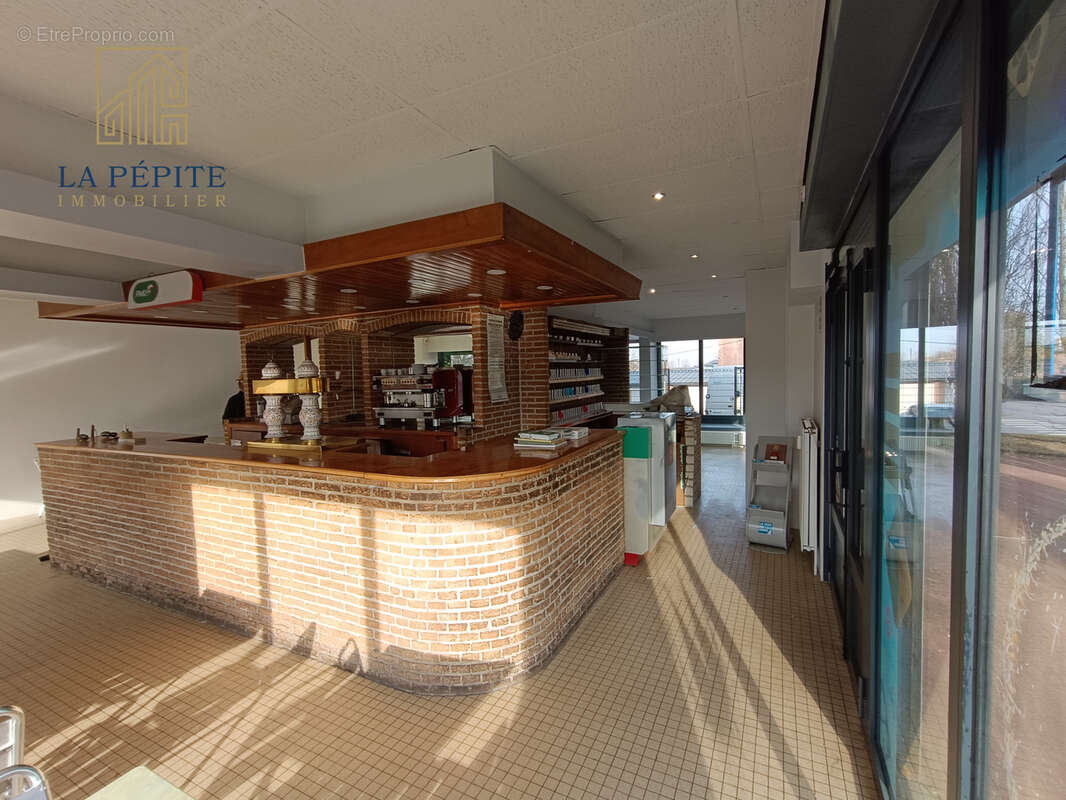 Commerce à DOUCHY-LES-MINES