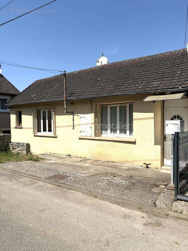 Maison à GUERVILLE
