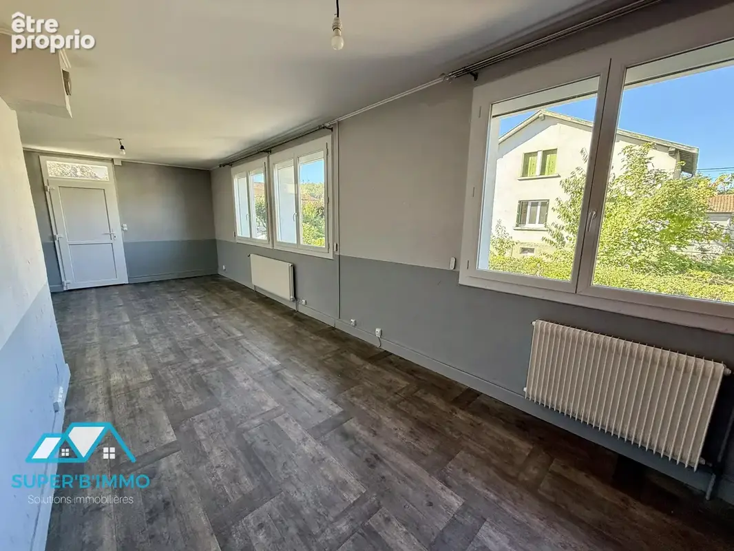 Maison 76 M2 avec terrain 500 m2 et dépendances proche des commodités - photo 13