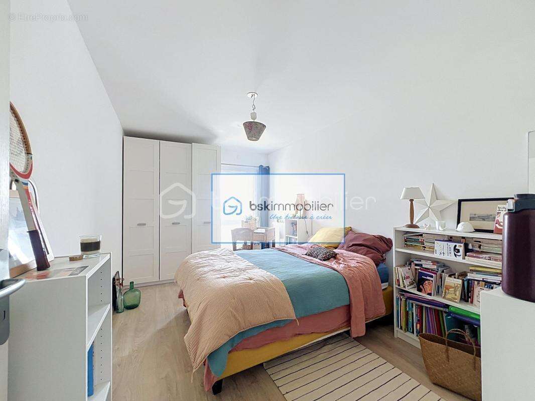 Appartement à NEUVILLE-EN-FERRAIN