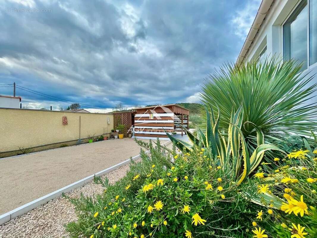 Maison à SAINT-MARTIN-DE-VALGALGUES