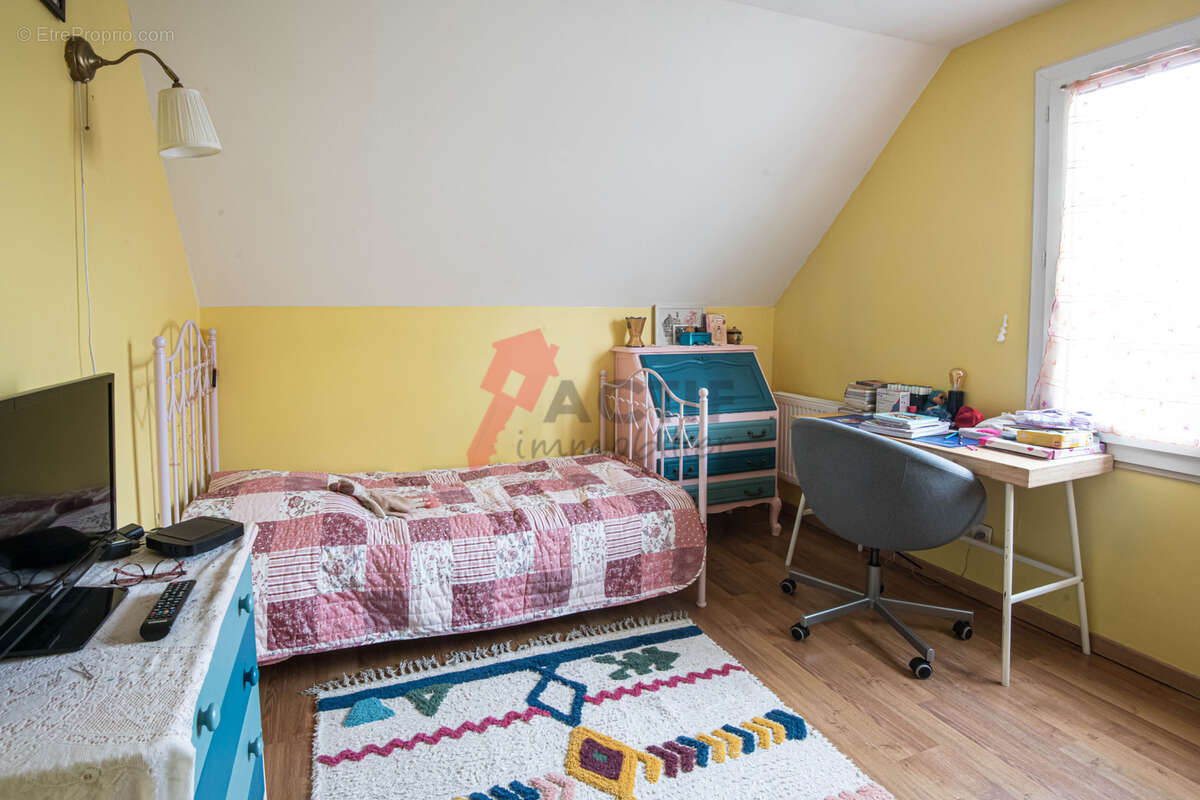 Maison à COURCOURONNES