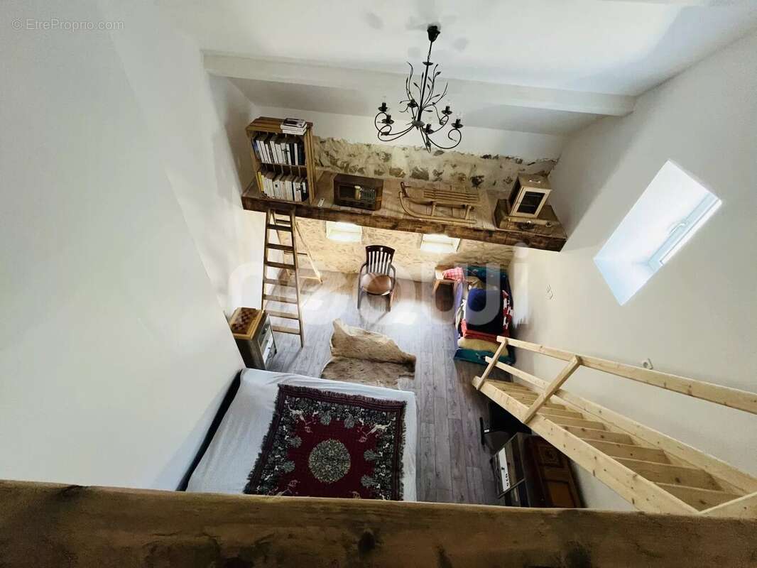 Maison à SAINT-GEORGES-DE-MONS