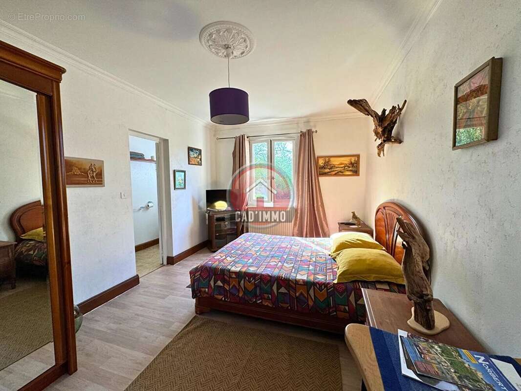 Maison à LE BUISSON-DE-CADOUIN