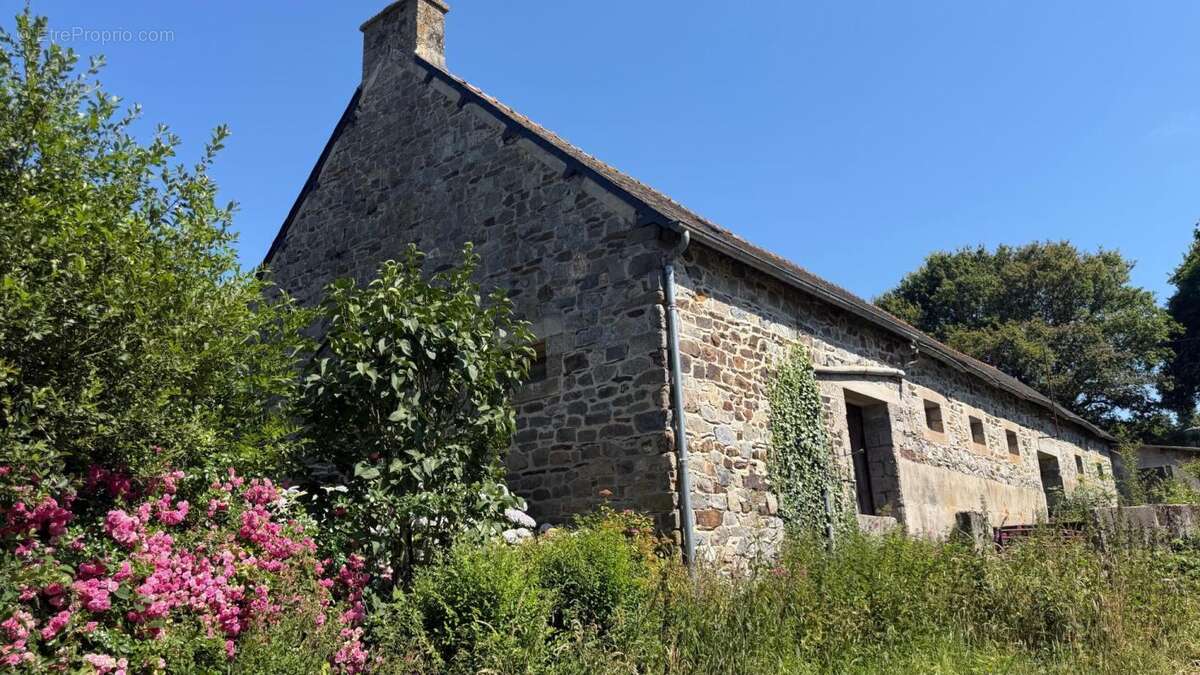 -Fermette avec parcelle agricole au calme à la campagne à 10 minutes de PONTIVY - photo 11