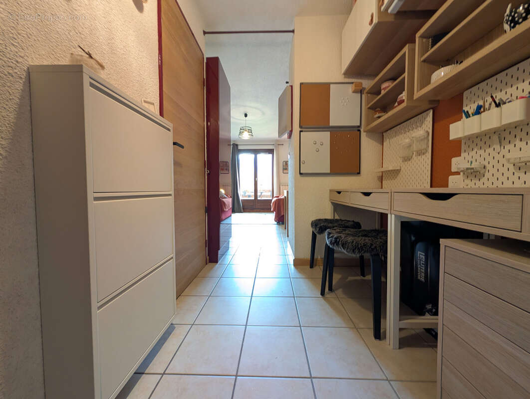 Appartement à MORILLON