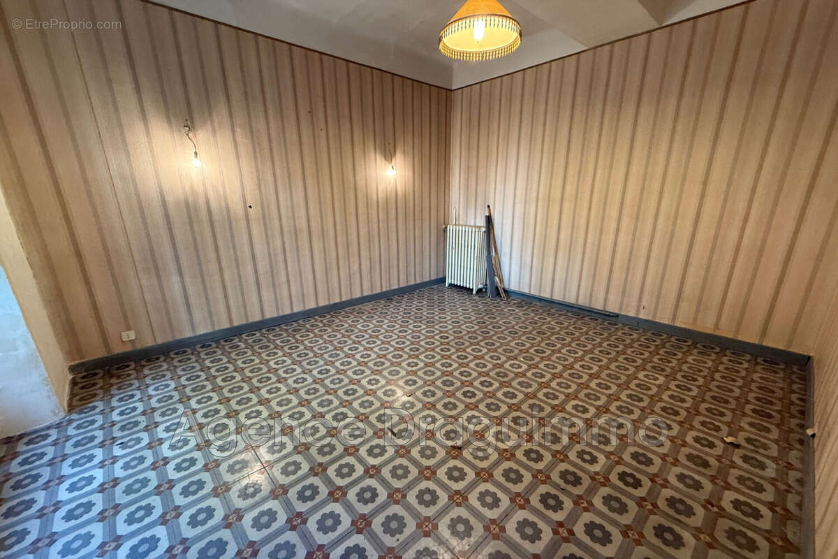 Appartement à DRAGUIGNAN