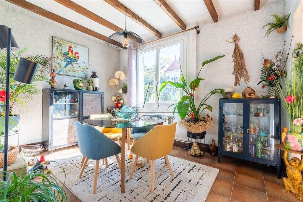 Maison à LE VESINET