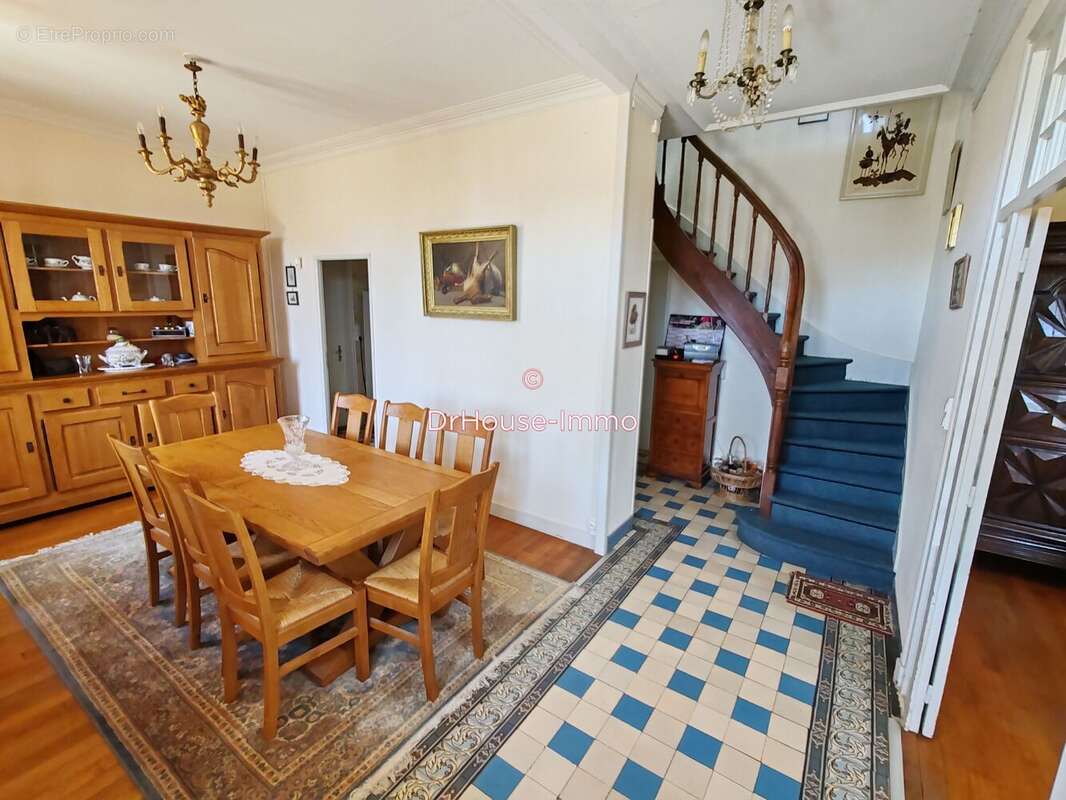 Maison à PORT-DE-PILES