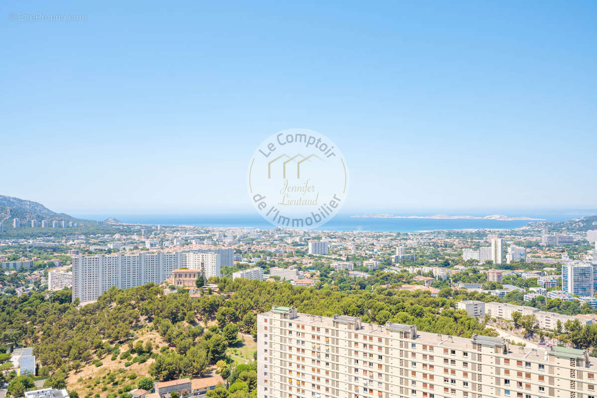 Appartement à MARSEILLE-9E