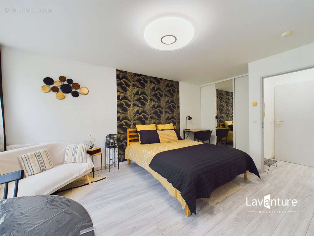 Appartement 31 m² à Le Plessis-Robinson  - photo 2