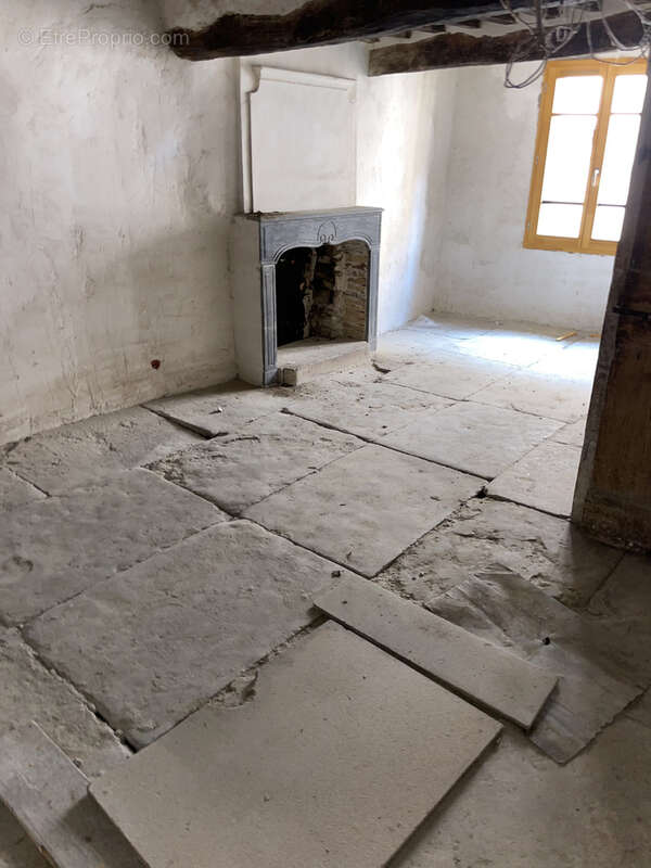 Maison à VALREAS