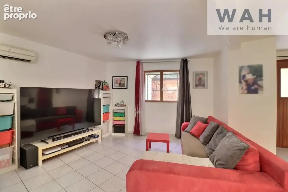 MAISON DE VILLAGE 7P 156 m2 avec extérieurs et garage à Vauv - photo 2