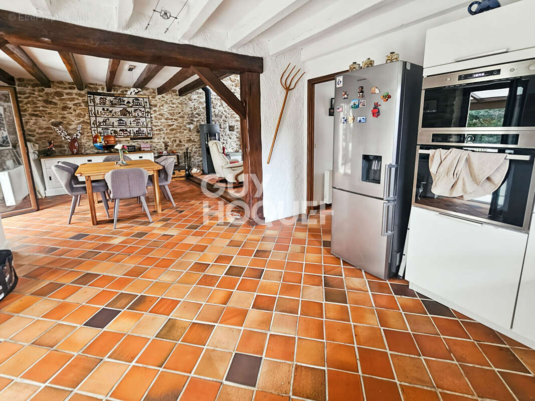 Maison 5 pièces à vendre à Liverdy en Brie - photo 5