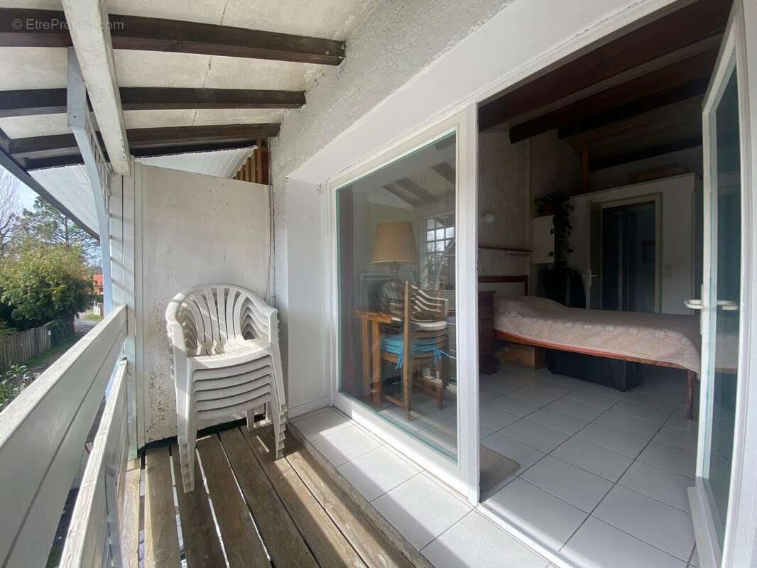 Appartement à ARES