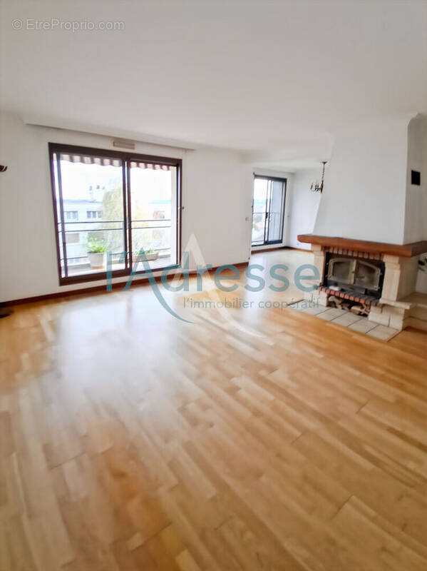 Appartement à SURESNES